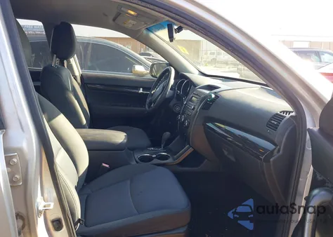 2012 Kia Sorento Lx из США, поврежденный, VIN 5XYKT3A63CG238492